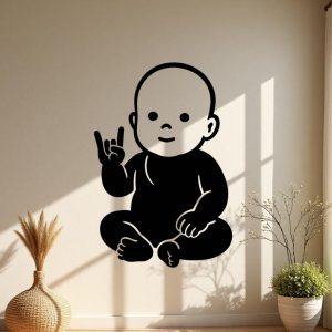 Sticker autocollant un bébé fait le signe de motard avec les doigts décoration decostickerstore - GW5JWY