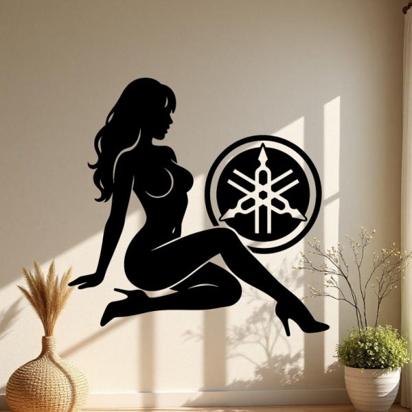 Sticker autocollant Fille sexy logo yamaha décoration decostickerstore - SGE9W0