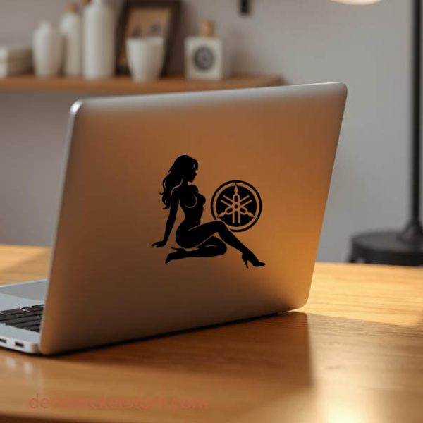 Sticker autocollant Fille sexy logo yamaha décoration decostickerstore - SGE9W0